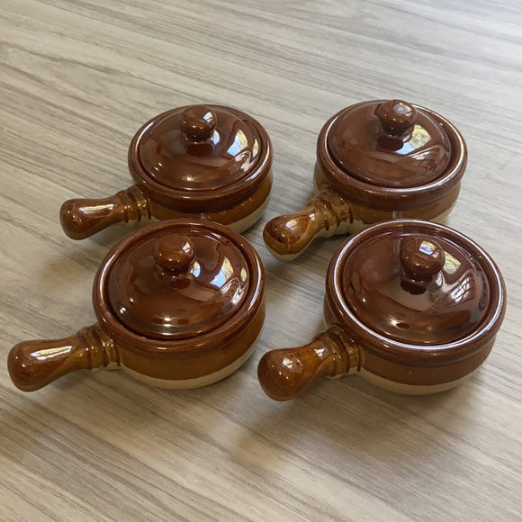 French Onion Soup Bowls with Handles and Lids - Picture 4 of 6